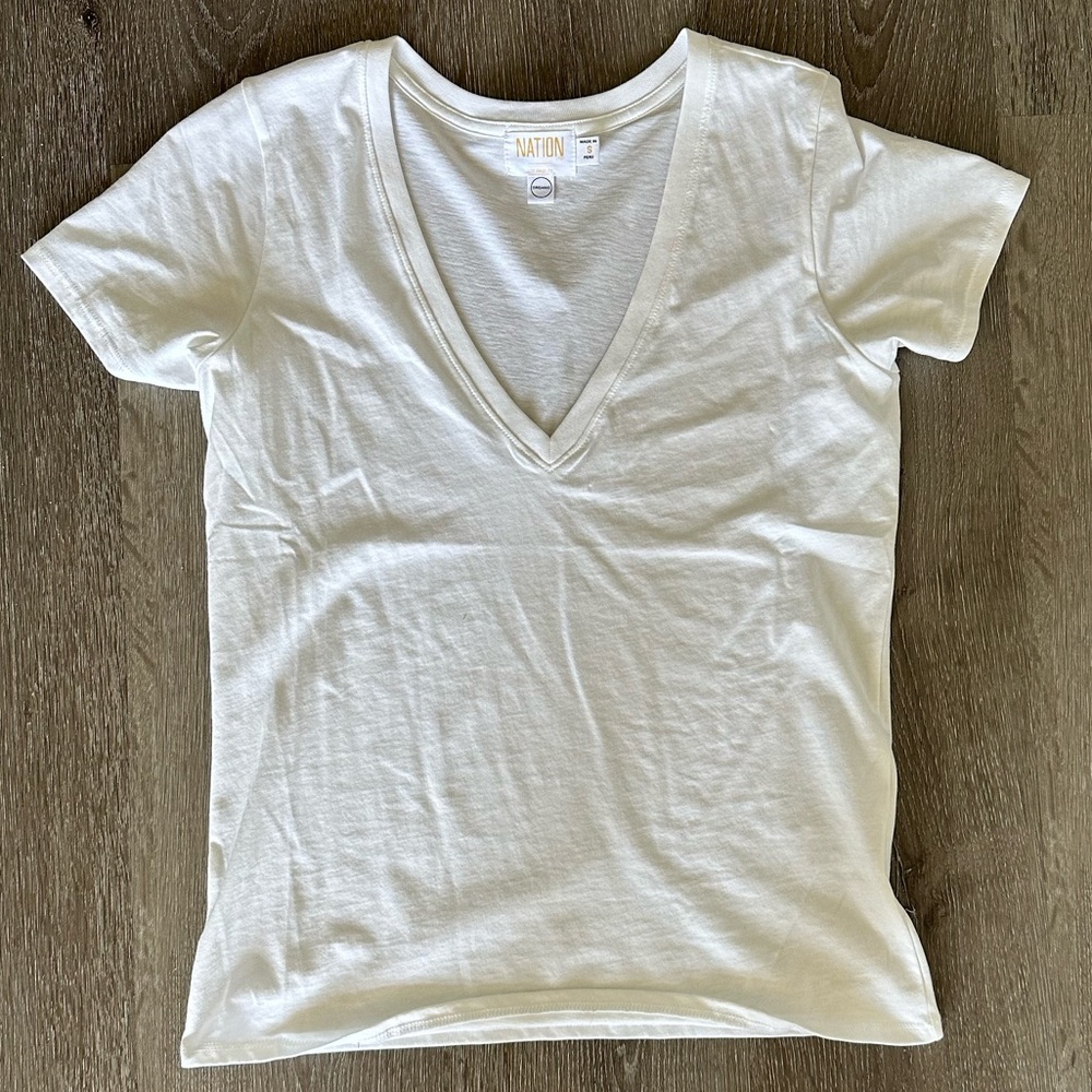 Nation LTD White V-Neck Short Sleeve Tee